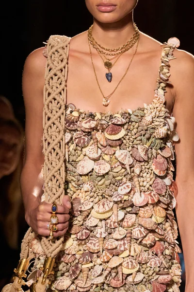 Look 6